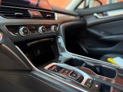 Honda Accord Sharp Hybrid 2.0L Sharp Collar Edition - фото 19
