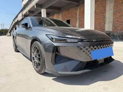 Changan UNI-V 1.5T Prestige Edition - фото 3