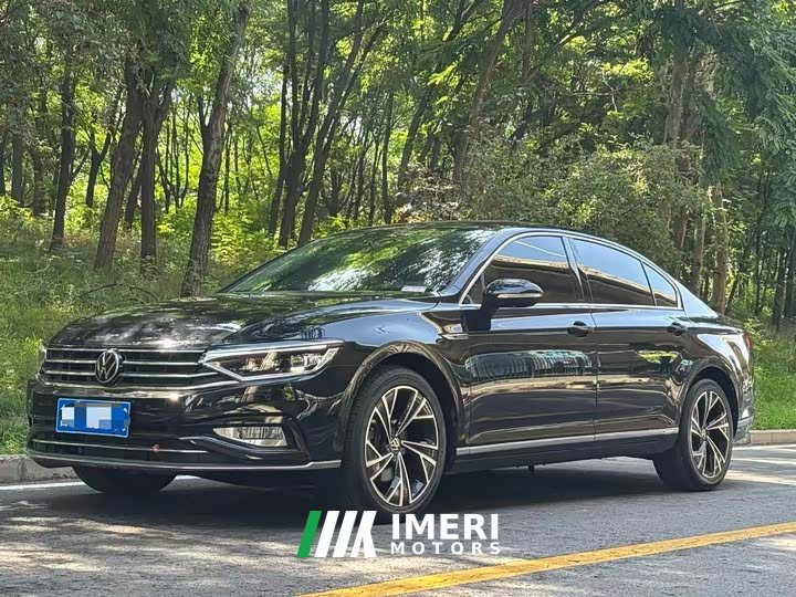 Volkswagen Magotan 2021 330TSI DSG 30th Anniversary Edition - автомобиль из Китая