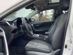 Toyota RAV4 2.0L CVTAWDPremium Edition - фото 5