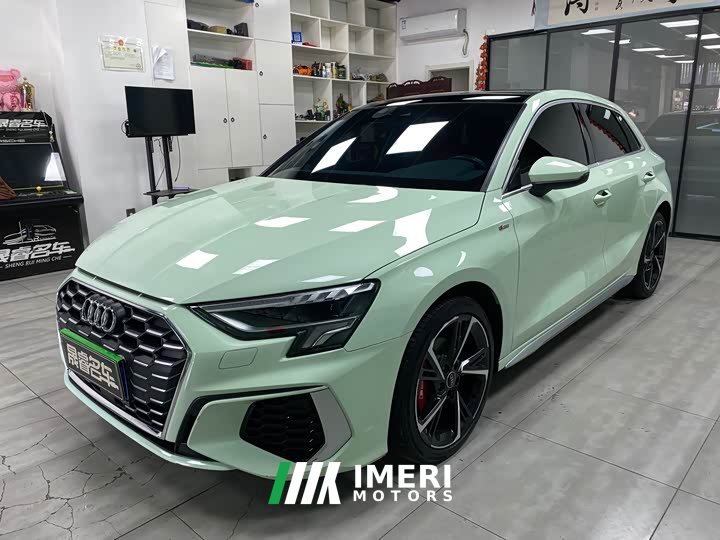 Audi A3 Sportback 35 TFSI Luxury Version