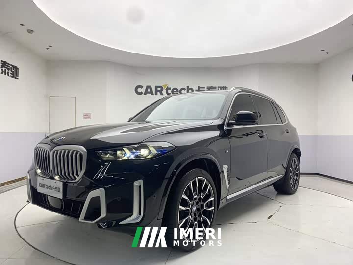 Voyah X5 xDrive 40Li M - автомобиль из Китая