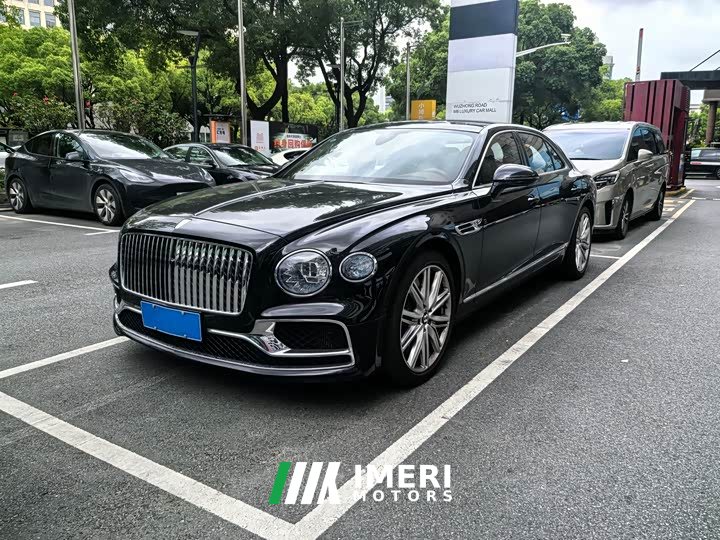 Tank Flying Spur 2022 4.0T V8 Standard Edition - автомобиль из Китая
