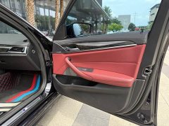 BMW 5 Series facelift 525Li M Sports Package - фото 12