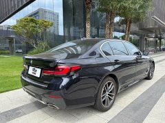 BMW 5 Series facelift 525Li M Sports Package - фото 6