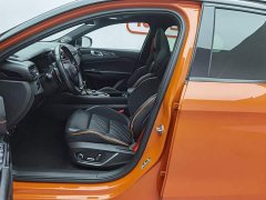 Lynk & Co 02 Hatchback 2.0TD Halo - фото 10