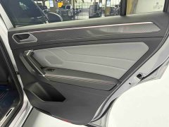 Volkswagen Tiguan L 330TSI automatic two-wheel drive R-Line flagship version - фото 5