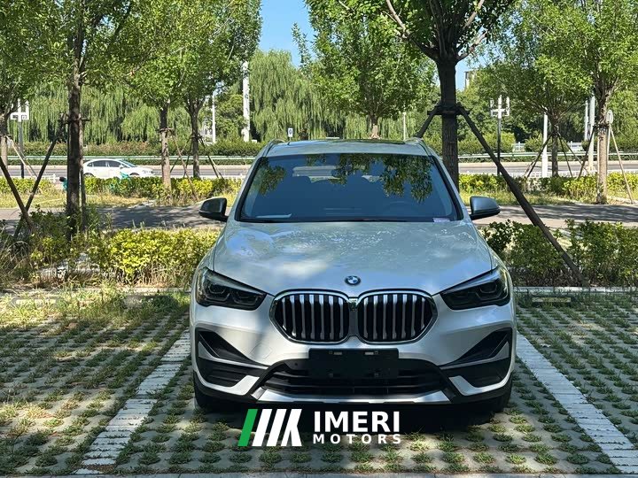 BMW X1 xDrive25Li Luxury Line - автомобиль из Китая