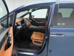 Trumpchi M8 Aspirations Qiankun Series Ultra First Class - фото 11