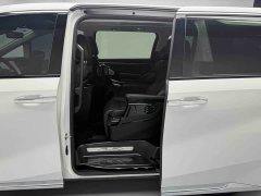 Trumpchi M8 Master Series Super Hybrid Edition - фото 11