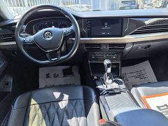 Volkswagen 330TSI Premium Edition - фото 11