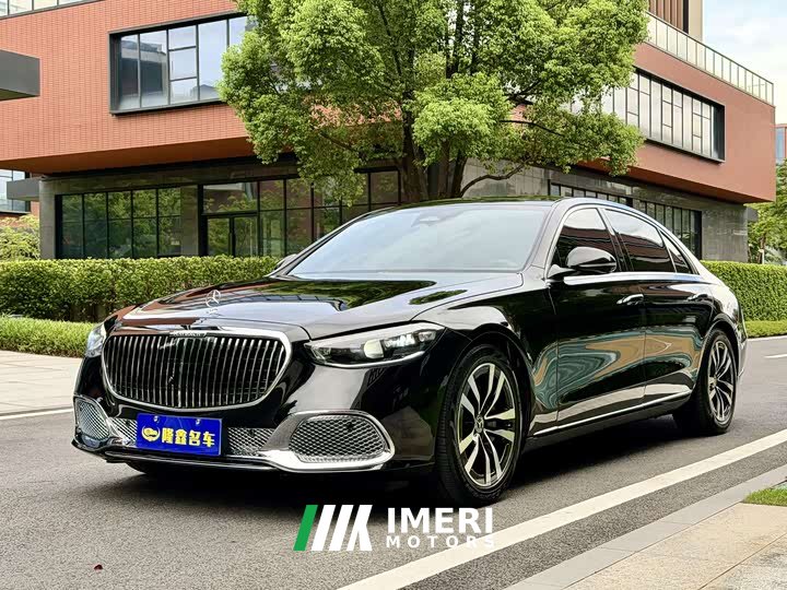 Voyah S 400 L Luxury Version - автомобиль из Китая