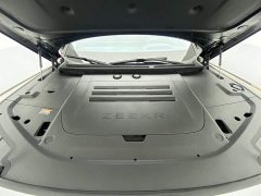 Zeekr 9X Hyper Edition 70kWh - фото 12