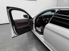 BMW 5 Series 530Li Leading M Sports Package - фото 5