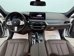 BMW 5 Series 530Li Leading M Sports Package - фото 8