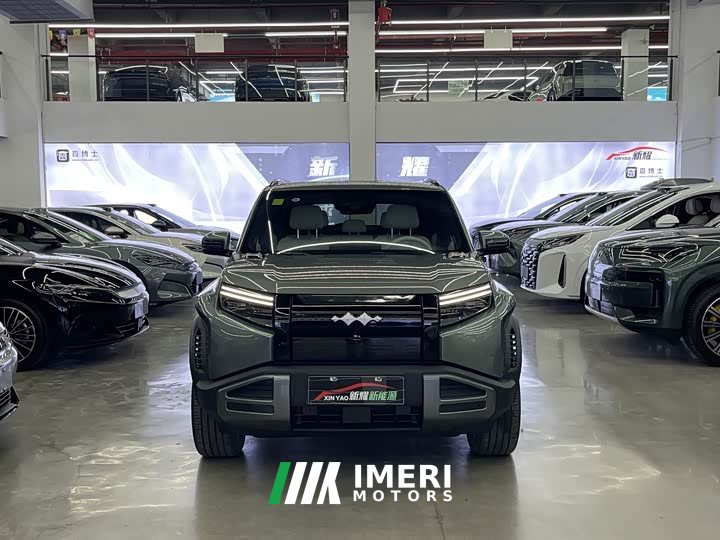 Voyah 3 501KM AWDUltra Edition - автомобиль из Китая