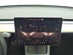 Tesla Model Y standard range rear-wheel drive version - фото 11