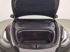 Tesla Model Y standard range rear-wheel drive version - фото 5