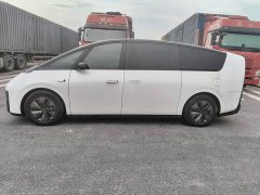 Li Auto Ideal MEGA 2025 Home Family Special Edition - фото 3