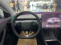 Tesla Model 3 facelift, long-range all-wheel drive version - фото 17