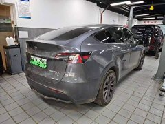 Tesla Model Y rear-wheel drive version - фото 5