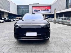 AITO Wenjie M8 extended range Ultra version 53.4kWh 6-seater version (192-line lidar) - фото 2