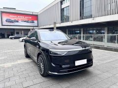 AITO Wenjie M8 extended range Ultra version 53.4kWh 6-seater version (192-line lidar) - фото 3