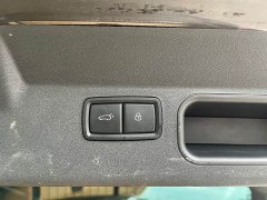 Li Auto ONE Extended-Range 6-Seater - фото 16