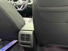 Volkswagen Golf 2025 facelift 300TSI R-Line - фото 8