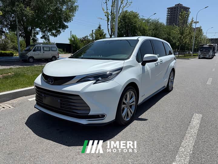 Toyota SIENNA 2021 2.5L Hybrid Premium Edition - автомобиль из Китая