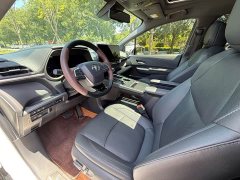 Toyota SIENNA 2021 2.5L Hybrid Premium Edition - фото 10