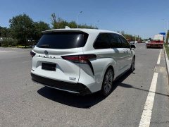 Toyota SIENNA 2021 2.5L Hybrid Premium Edition - фото 20