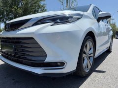 Toyota SIENNA 2021 2.5L Hybrid Premium Edition - фото 4