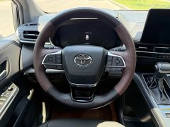 Toyota SIENNA 2021 2.5L Hybrid Premium Edition - фото 5