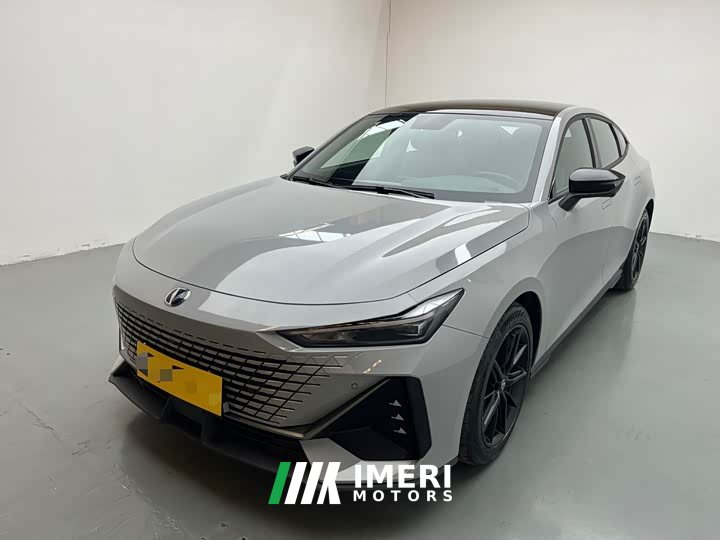 Changan UNI-V 2022 1.5T ZunGui Edition - автомобиль из Китая