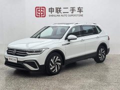 Voyah L 300TSI 2WDSmart Edition - фото 1