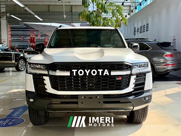 Toyota Land Cruiser (imported) LC300 3.5T automatic