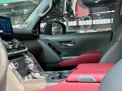 Toyota Land Cruiser (imported) LC300 3.5T automatic - фото 11