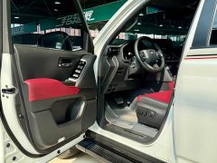 Toyota Land Cruiser (imported) LC300 3.5T automatic - фото 16