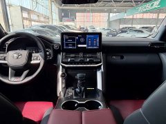 Toyota Land Cruiser (imported) LC300 3.5T automatic - фото 19