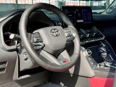 Toyota Land Cruiser (imported) LC300 3.5T automatic - фото 6