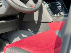 Toyota Land Cruiser (imported) LC300 3.5T automatic - фото 7