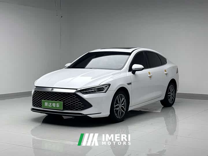 BYD Qin PLUS Champion Edition DM-i 120KM Leading Type - автомобиль из Китая