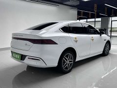 BYD Qin PLUS Champion Edition DM-i 120KM Leading Type - фото 5