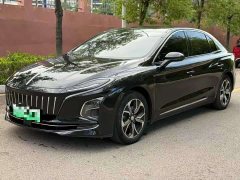 Hongqi E-QM5 Edition - фото 1