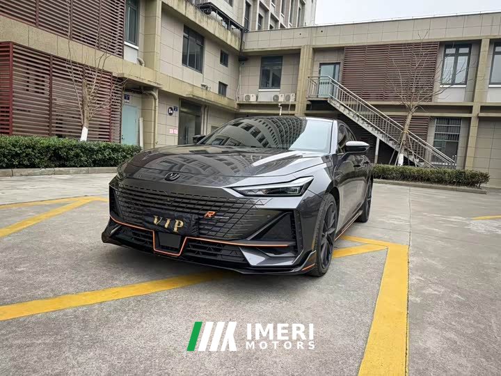 Changan UNI-V 2022 1.5T Sport - автомобиль из Китая