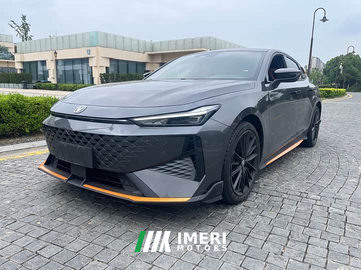 Voyah UNI-V 1.5T Deluxe Version - автомобиль из Китая