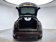 Tesla Model Y long-range all-wheel drive version - фото 6