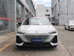 Changan UNI-V 2022 1.5T ZunGui Edition - фото 2