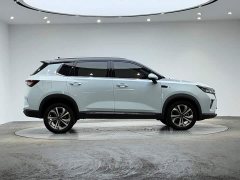 Wuling Xingchen 2.0L DHT electric - фото 4